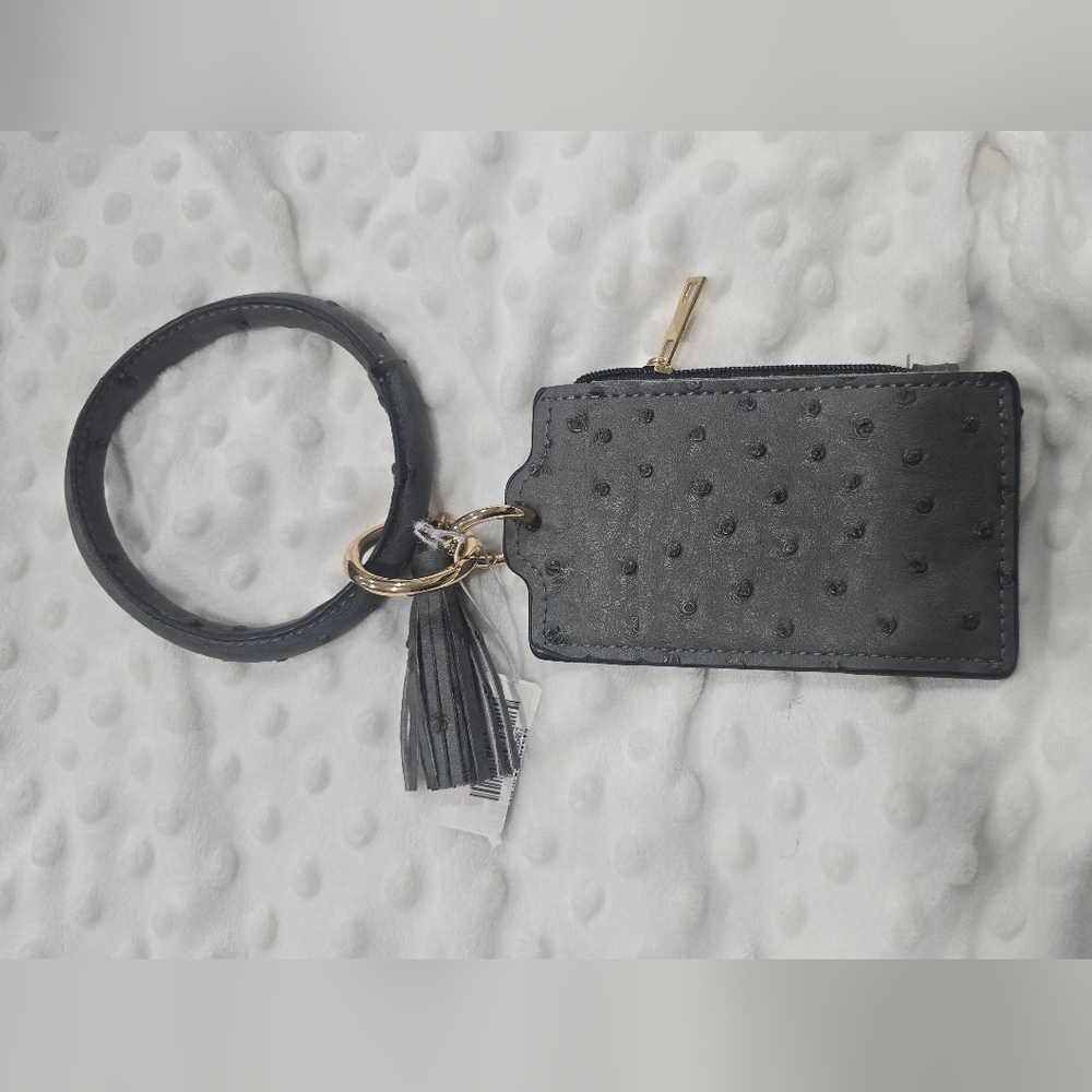 Elegant Black Ostrich Fashion Wristlet